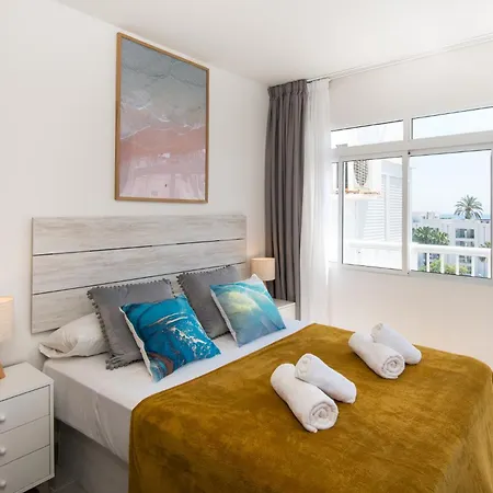 Bajondillo Beach, Large Loft With Intense Sun Apartment *