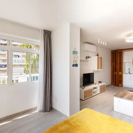 Bajondillo Beach, Large Loft With Intense Sun *