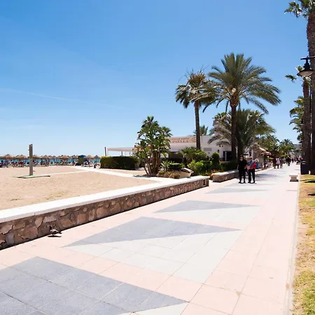 דירה Bajondillo Beach, Large Loft With Intense Sun *