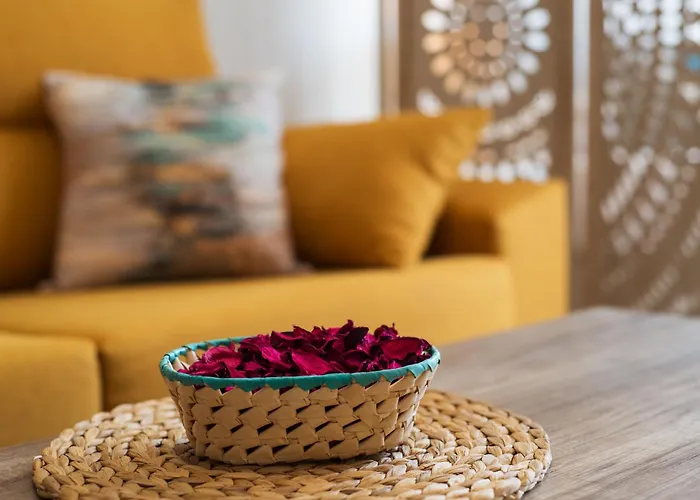 Bajondillo Beach, Large Loft With Intense Sun