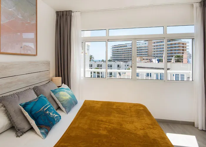 Appartement Bajondillo Beach, Large Loft With Intense Sun