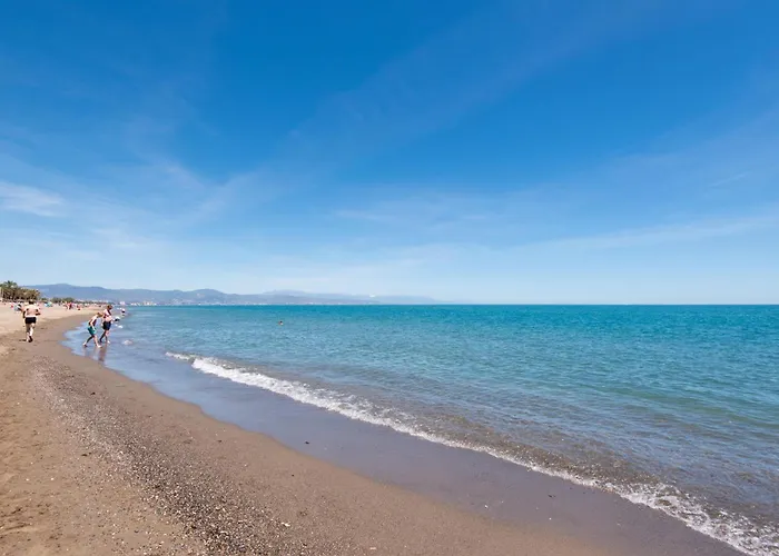 Apartment Bajondillo Beach, Large Loft With Intense Sun Torremolinos