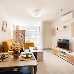 Апартаменти Bajondillo Beach, Large Loft With Intense Sun *