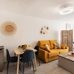 Bajondillo Beach, Large Loft With Intense Sun